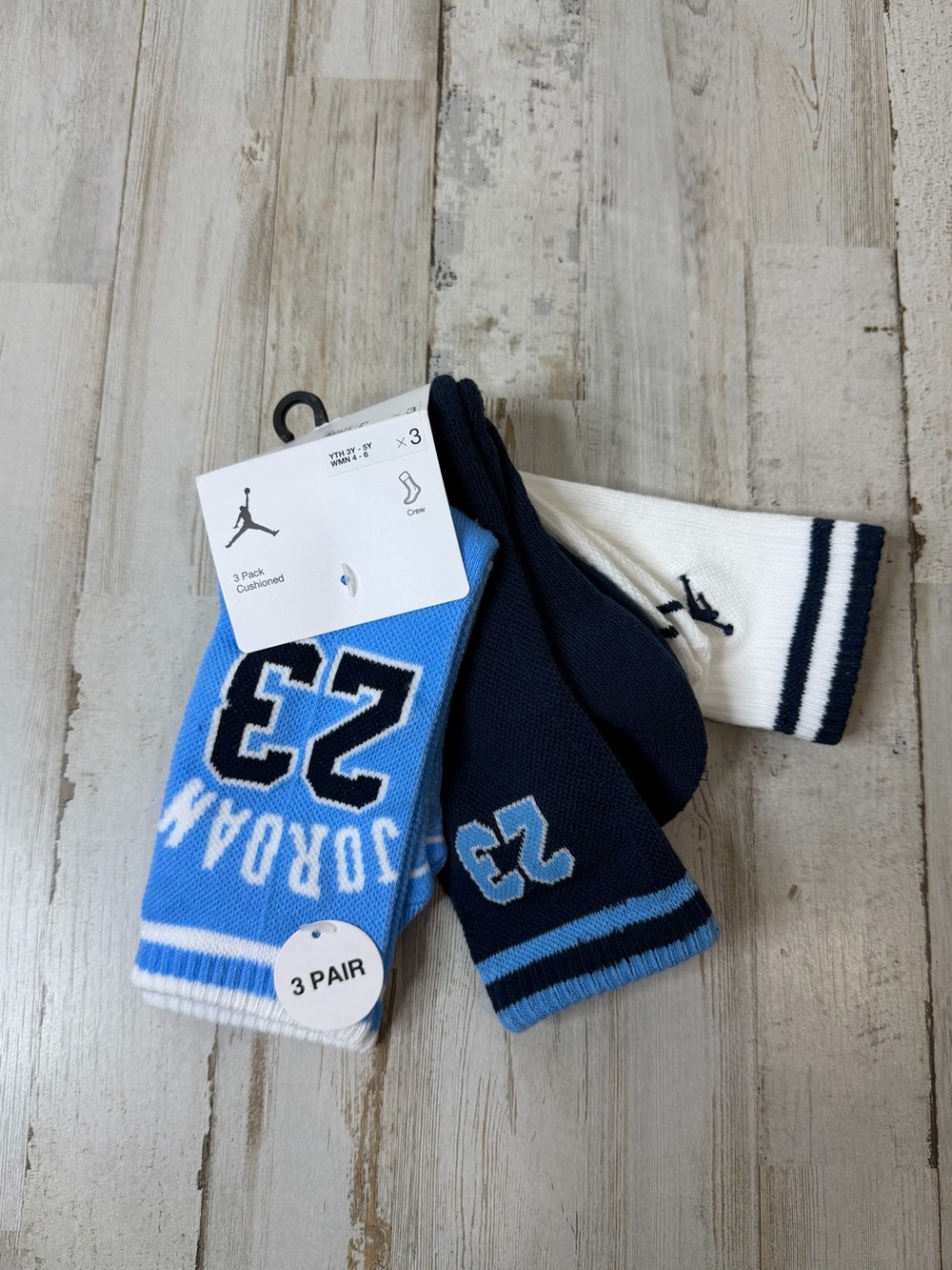 Jordan 3-Pack Crew Socks in White, Navy & Light Blue - Picture 2 of 3